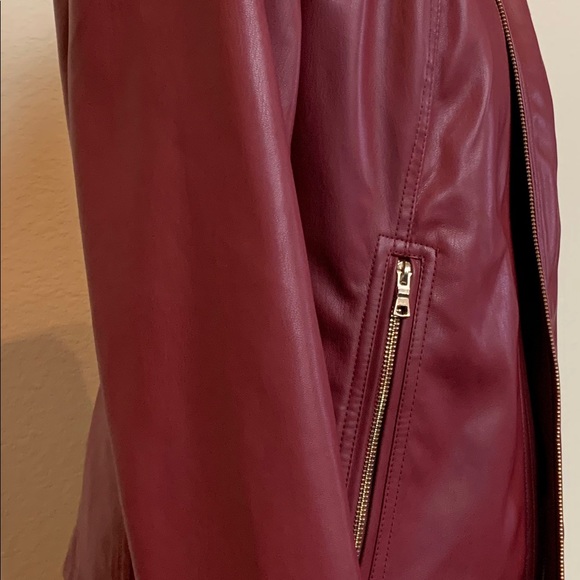 Liz Claiborne wing-collar Faux-Leather Coat - Picture 4 of 5